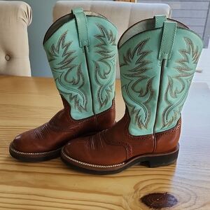 Ariat Blue and Brown Heeled Boots with Classic Western Design